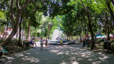 Uno-De-Los-Lugares-Más-Populares-Y-Visitados-De-La-Ciudad-De-México-Por-Turistas-Nacionales-E-Internacionales,-El-Centro-De-Coyoacán-Solía-Ser-Un-Pueblo-Y-Ahora-Es-Parte-De-La-Ciudad-De-México-Propiamente-Dicha