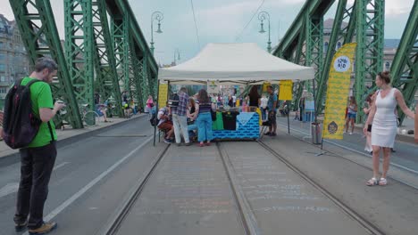 Snack-tent-in-szabihid-festival-selling-drinks