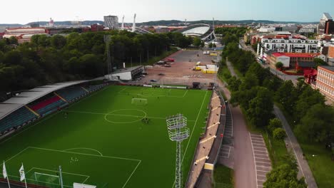 Luftaufnahme-über-Dem-Fußballplatz-Namens-Valhalla-Ip-In-Göteborg,-Schweden