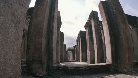 Timelapse-of-Temple-at-Angkor-Wat-Complex-with-Pillars-and-Tourists