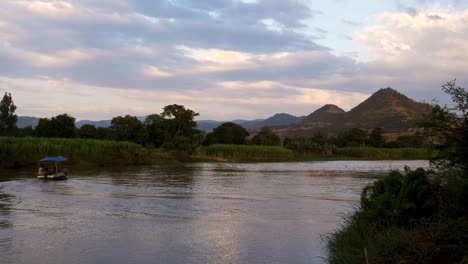 El-Nilo-Azul-Es-Un-Río-Que-Nace-En-El-Lago-Tana-En-Etiopía