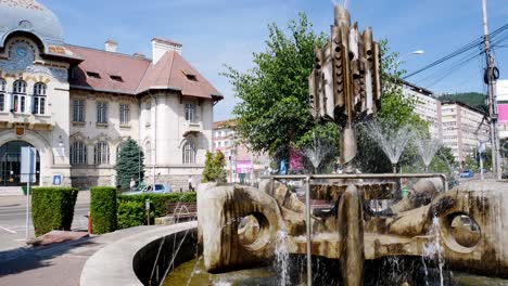 Panning-shot-of-history-and-archeology-museum-at-Piatra-Neamt,-Romania