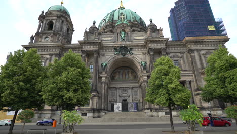 Berlin-Cathedral,-Streets-of-Berlin-during-Coronavirus-Pandemic-2020