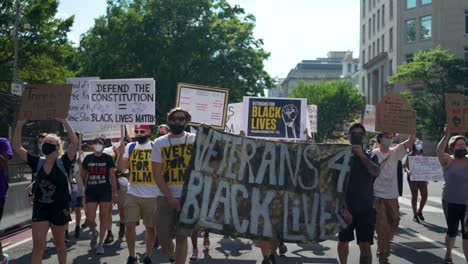 Cámara-Lenta-De-Manifestantes-Blm-En-Washington-Dc