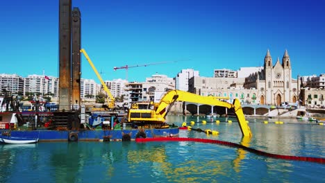 Video-Aus-Malta,-Balluta-Bay,-Strandwiederherstellung-Und-Sandaustausch