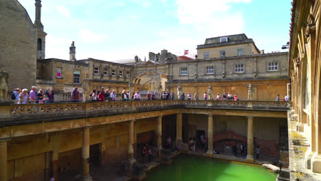 Bath-England,-Circa:-Römisches-Bad-In-Bath,-Vereinigtes-Königreich