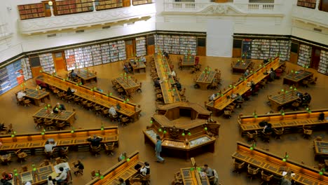 Biblioteca-Estatal-Victoria-Julio,-2019-Biblioteca-De-Melbourne