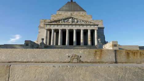 Santuario-Del-Recuerdo,-Día-De-Anzac-De-Melbourne,-Desfile-De-Anzac