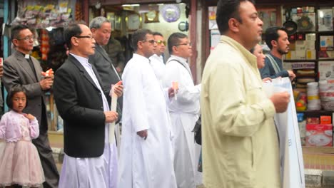 A-certain-number-of-Indians-walking-in-the-market-streets-of-Darjeeling