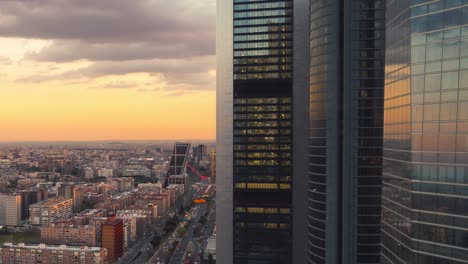 Vistas-Desde-La-Torre-Espacio-Al-Atardecer