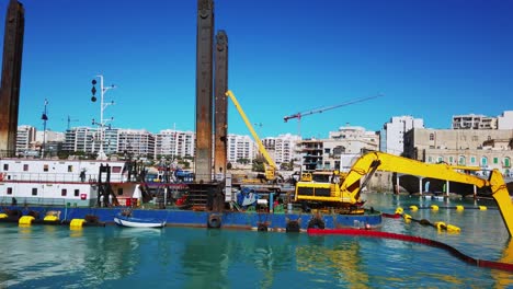 Video-Aus-Malta,-Balluta-Bay,-Strandwiederherstellung-Und-Sandaustausch