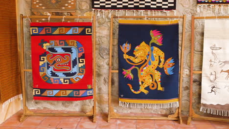 Carpet-Weaving-traditional-indigenous-craft-in-Oaxaca