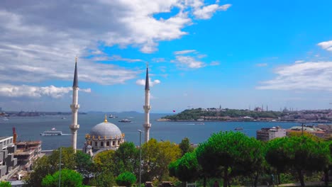 Zeitlupe:-Sommerlandschaftsansicht-Der-Stadt-Istanbul,-Des-Bosporus-Und-Der-Europäischen-Seite-In-Istanbul,-Türkei