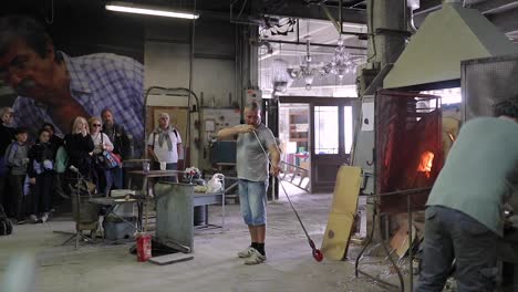 Man-working-on-famous-Venetian-glass-on-a-furnace