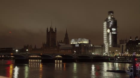 Horizonte-De-Londres-Por-La-Noche-En-Westminster