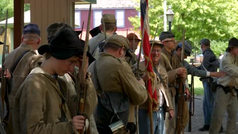 Nachstellung-Der-Bürgerkriegsschlacht-Im-Ohio-Village-Im-Ohio-History-Center