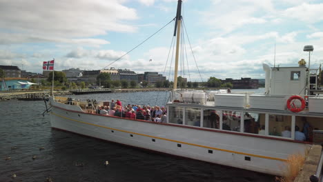 Skibladner-is-the-worlds-oldest-steamboat-that-is-still-in-commercial-operation