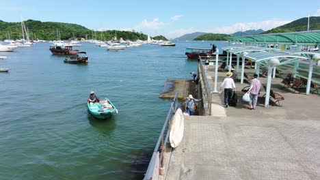 Luftbild-Von-Hong-Taifun-Shelter-Mit-Kleinen-Privaten-Booten-Vor-Anker