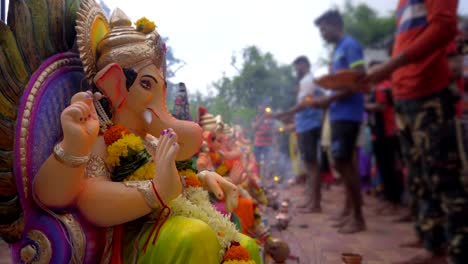 Ganpati-Visarjan-Arti-Rural-India-Pueblo-Juntos-Cinemática