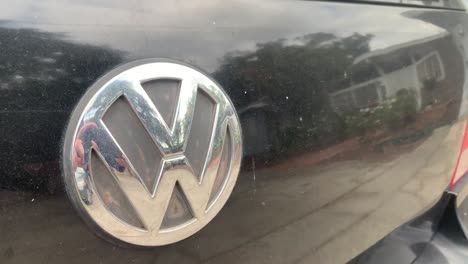 volkswagen-logo-on-car-hd