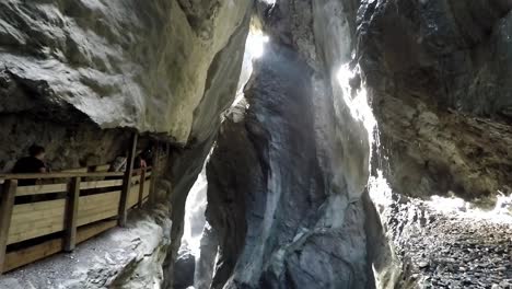 Die-Längste-Und-Tiefste-Schlucht-Der-Alpen,-Die-Liechtensteinklamm