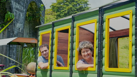 People-waving-from-the-train-window-in-Costa-Rica