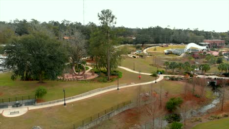 Luftaufnahme-Des-Cascades-Park-In-Tallahassee,-Florida,-USA