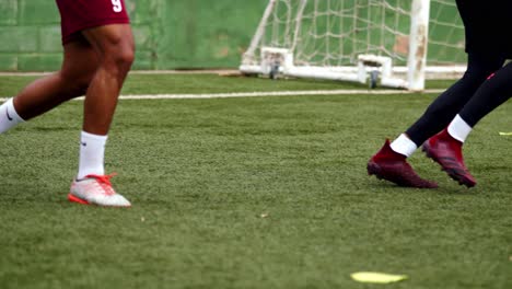 Fußball-Oder-Fußballmannschaft,-Die-Vor-Einem-Spiel-Trainiert