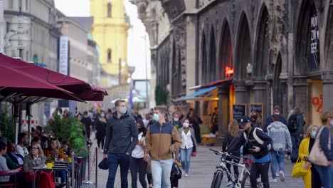 Maskenpflicht-In-München