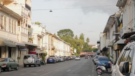 Landschaftsansicht-Des-Berühmten-Historischen-Stadthausgebäudes-Im-Chinesisch-portugiesischen-Architekturdesign-An-Der-Dibuk-Road-Während-Der-Wiedereröffnungen-Von-Covid-19