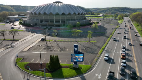 Coliseo-Wvu-En-La-Universidad-De-Virginia-Occidental