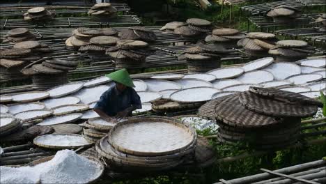 tapioca-flour-maker-in-Sukabumi,-West-Java,-Indonesia,-May-4,-2022