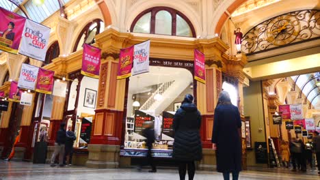 Block-Arcade-Melbourne,-Juli-2019-Historisches-Einkaufspassagengebäude-In-Melbourne---Beliebte-Touristenattraktion-In-Melbourne