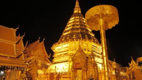 Doi-Suthep-temple-nighttime-view