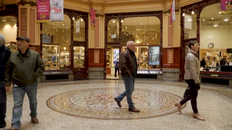 Block-Arcade-Melbourne,-Juli-2019-Historisches-Einkaufspassagengebäude-In-Melbourne---Beliebte-Touristenattraktion-In-Melbourne