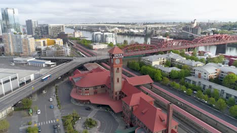 Historische-Luftaufnahmen,-Die-Zeigen,-Dass-Die-Portland-Union-Station-Aufgrund-Von-Covid-19-Leer-Ist