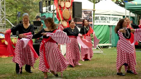 philippino-dancing-traditional-historical-festival,-philippino-clothes-dancing-during-Philippino-festival