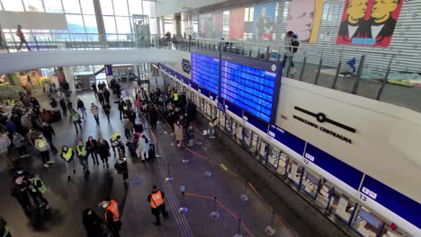 Crowded-Warsaw-Central-Station,-Ukrainian-Refugees-Shelter,-panorama-view-from-second-floor