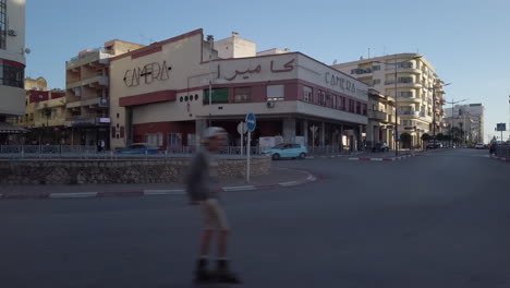 Das-Kamerakino-In-Meknès-Drohte-Von-Dauerhafter-Schließung,-Ein-Gebäude-Im-Art-déco-stil