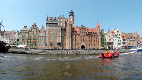 Danziger-Altstadt-Vom-Kajak-Aus-Gesehen