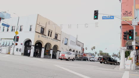 cars-van-in-the-intersection-of-the-Venice-sign