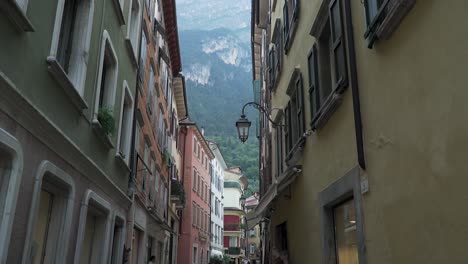 Innenstadt-Von-Riva-Del-Garda,-Italien