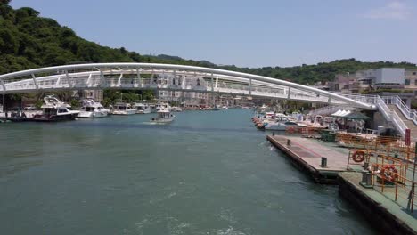 The-view-from-the-Kaohsiung-ferry-to-Cijin-Island,-Taiwan