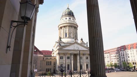 Wunderschöne-Landschaft-An-Der-Französischen-Kirche-Am-Gendarmenmarkt-In-Berlin