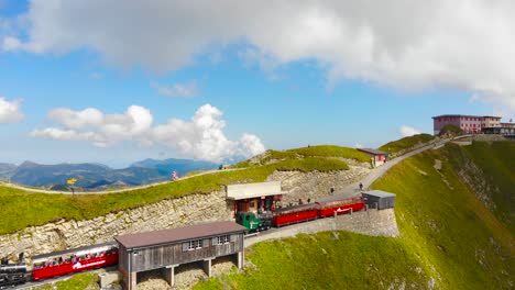 Luftbild:-Dampf-Zahnradbahn-Zur-Bergstation