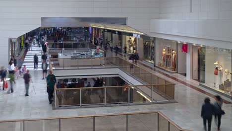 Interior-Del-Centro-Comercial-Brent-Cross-En-El-Norte-De-Londres-Lleno-De-Gente