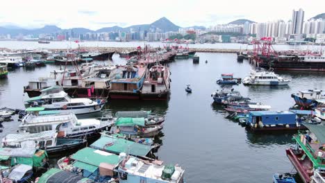 Hong-Kong-marina-and-Typhoon-shelter-small-boats-on-a-clear-Summer-day,-Aerial-view