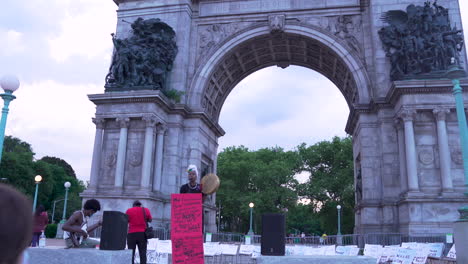 4k-Protesta-En-La-Ciudad-De-Nueva-York-Multitudes-De-Personas-Asaltan-Las-Calles-Vidas-Negras-Importan-Protesta