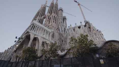 Unglaubliches-Architektonisches-Strukturdesign-Der-Basilika-Sagrada-Familia