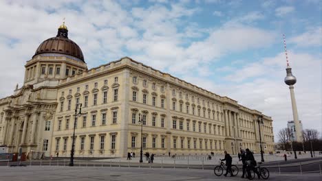 Time-Lapse-of-rebuilt-Berlin-Palace-under-Blue-Sky-and-Famous-TV-Tower